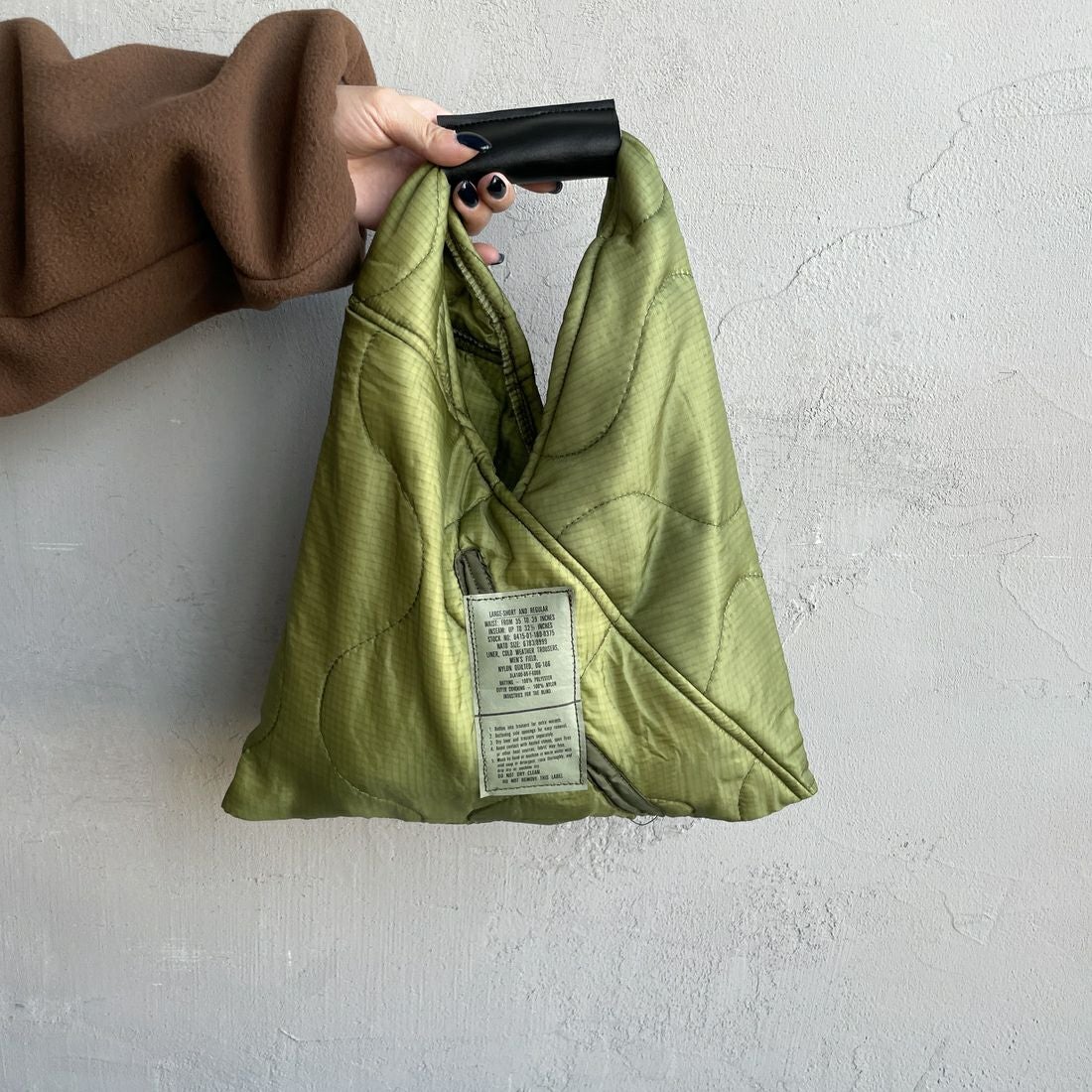 THRIFTY LOOK [スリフティールック] トライアングルスモールトートバッグ [TL25S021] OLIVE