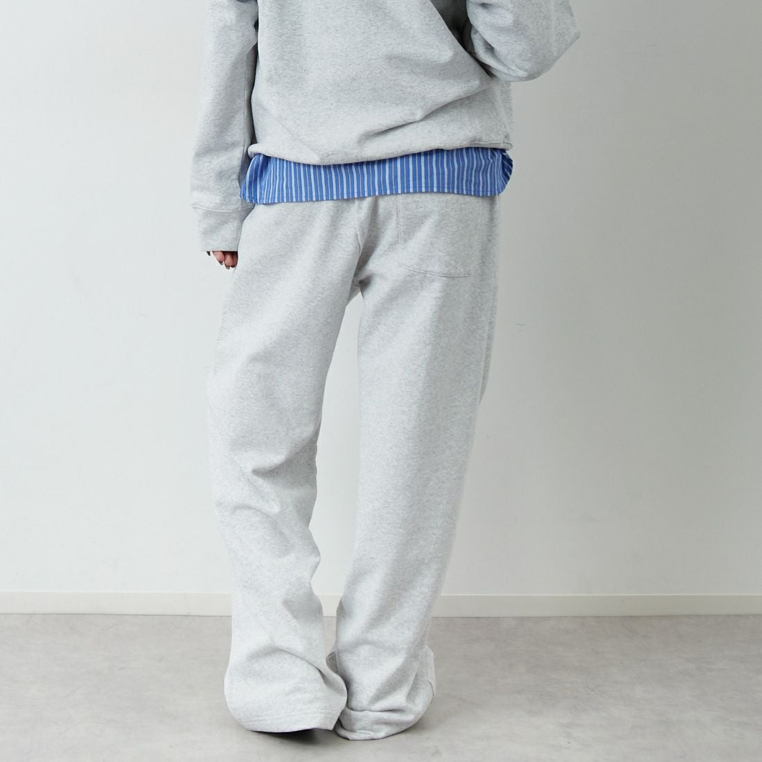 Sporty&Rich [スポーティアンドリッチ] ノーティカル刺繍ワイドスウェットパンツ [PA05563177] H.GRAY &&モデル身長：162cm 着用サイズ：S&&