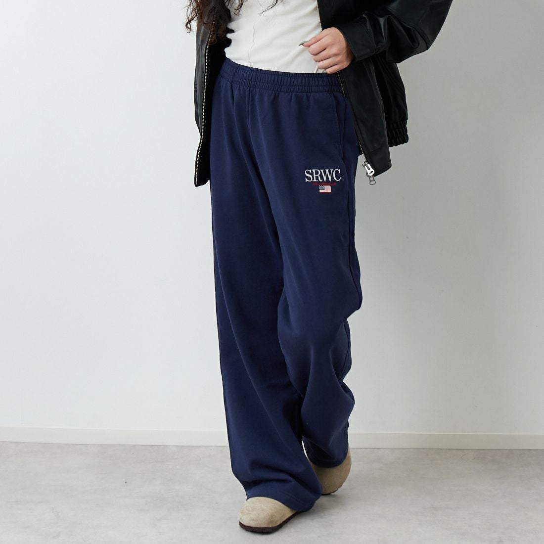 Sporty&Rich [スポーティアンドリッチ] ノーティカル刺繍ワイドスウェットパンツ [PA05563177] D.NAVY &&モデル身長：162cm 着用サイズ：S&&