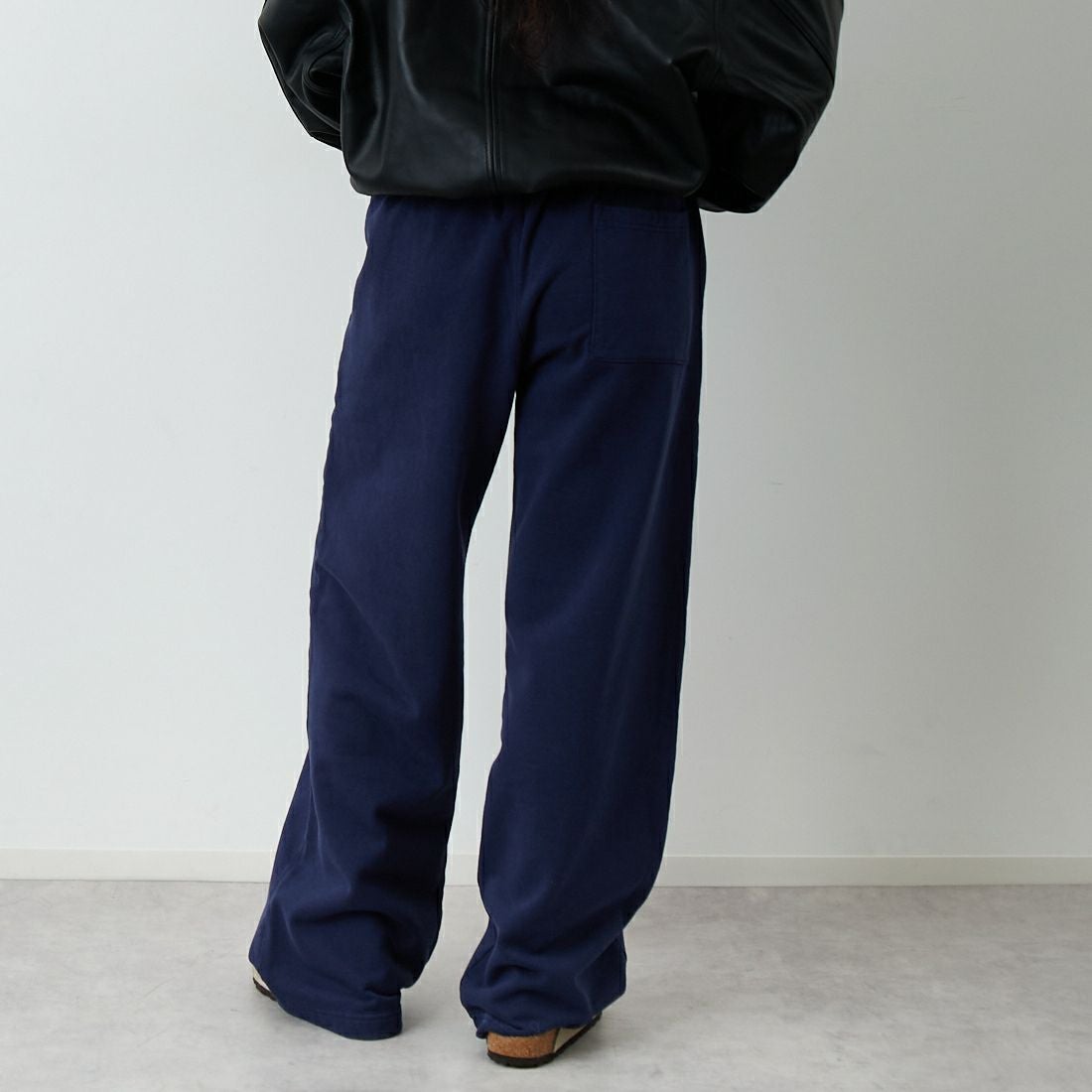 Sporty&Rich [スポーティアンドリッチ] ノーティカル刺繍ワイドスウェットパンツ [PA05563177] D.NAVY &&モデル身長：162cm 着用サイズ：S&&