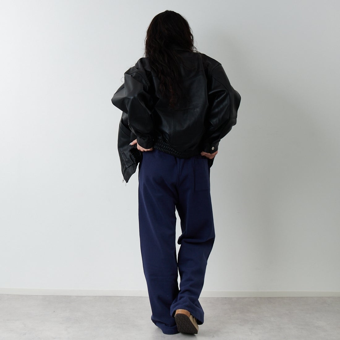 Sporty&Rich [スポーティアンドリッチ] ノーティカル刺繍ワイドスウェットパンツ [PA05563177] D.NAVY &&モデル身長：162cm 着用サイズ：S&&