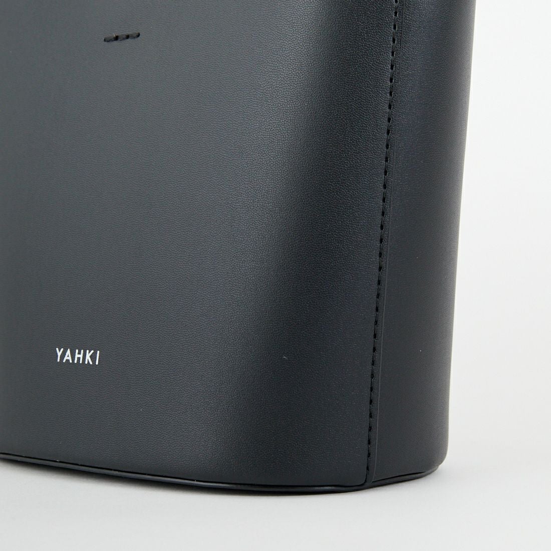 YAHKI [ヤーキ] フェイクレザークロスボディバッグ [YH-770] BLACK