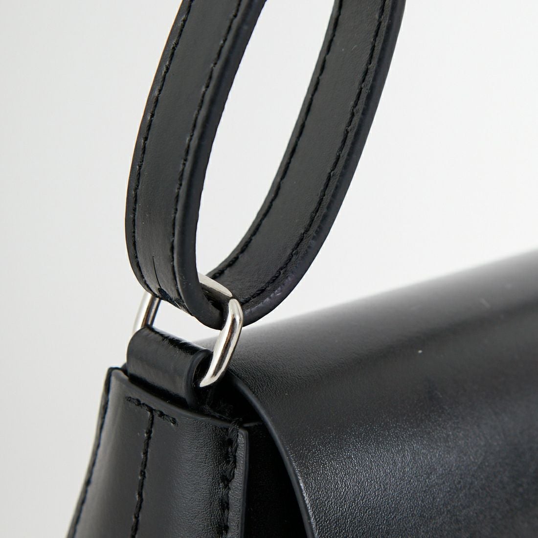 YAHKI [ヤーキ] レザークロスボディバッグ [YH-768] BLACK