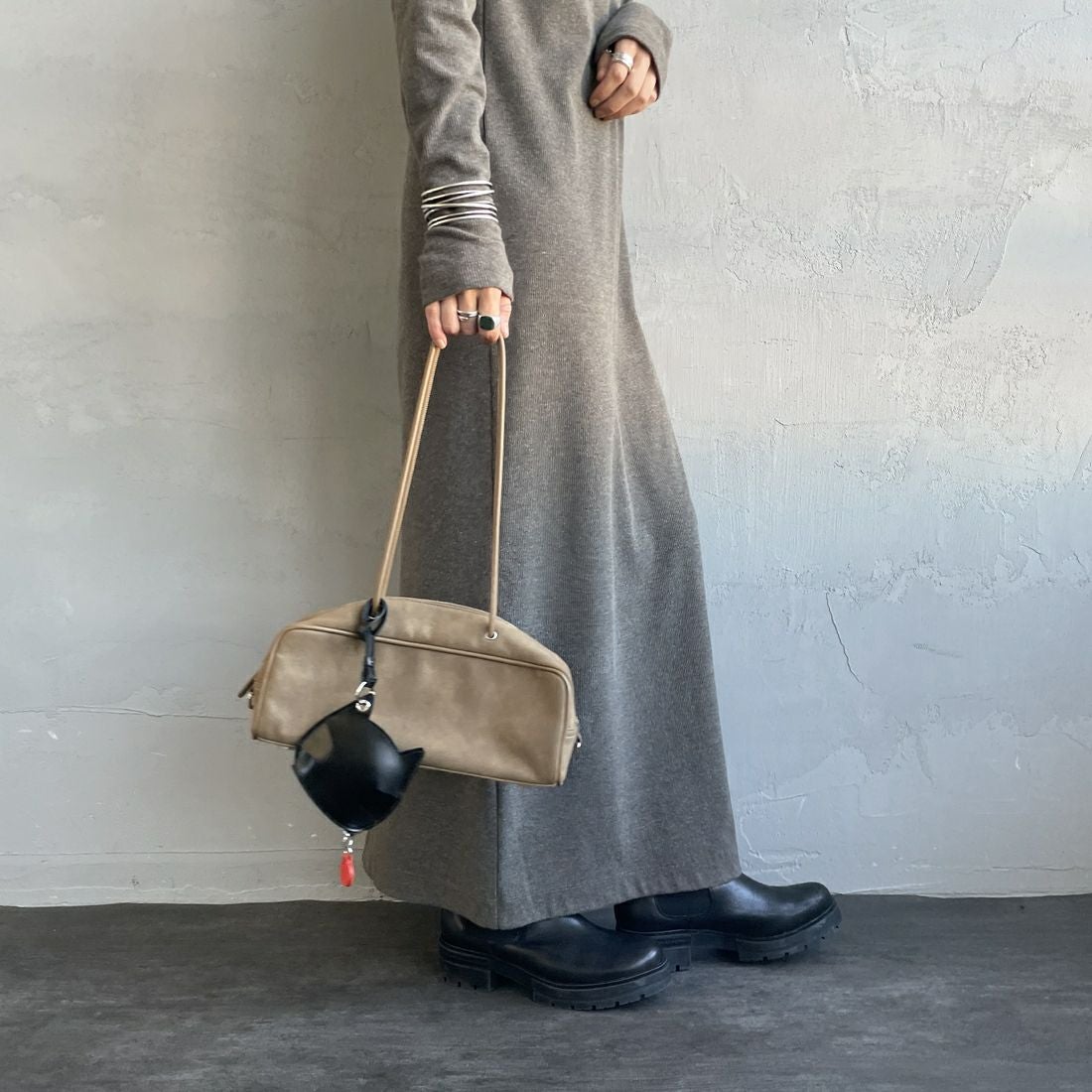 YAHKI [ヤーキ] キャットレザーマルチケース [YH-678C] BLACK