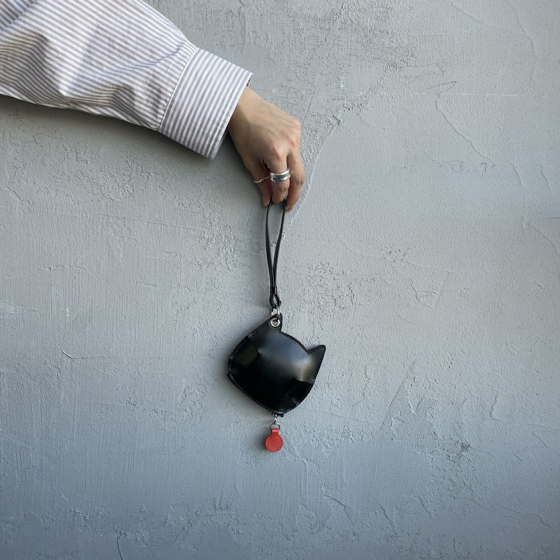 YAHKI [ヤーキ] キャットレザーマルチケース [YH-678C] BLACK