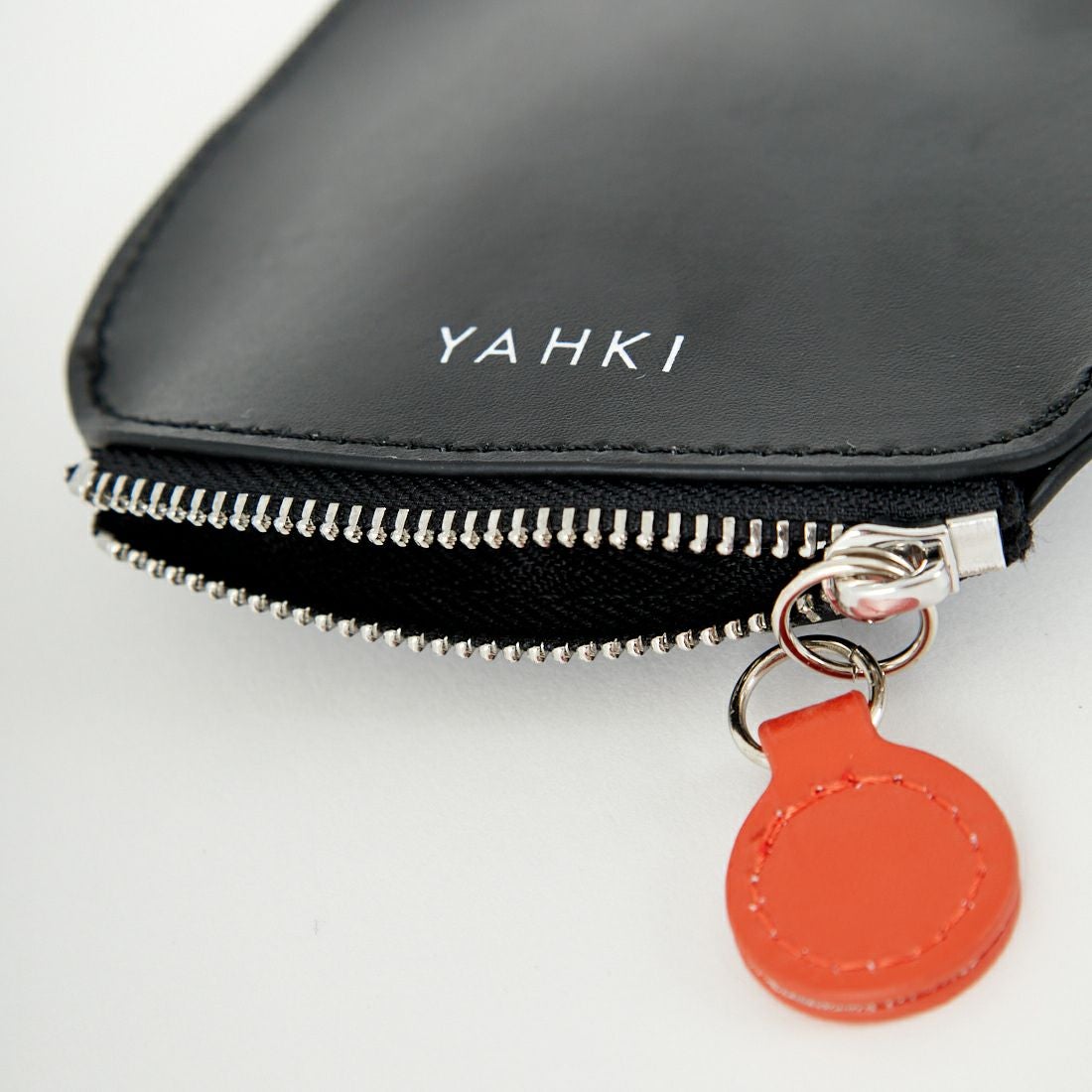 YAHKI [ヤーキ] キャットレザーマルチケース [YH-678C] BLACK