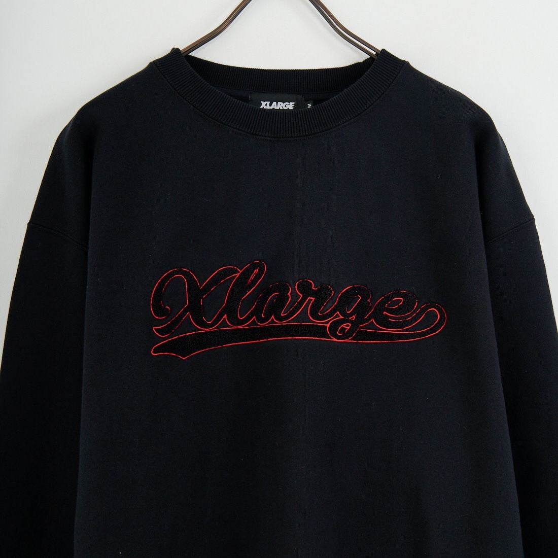 XLARGE [エクストララージ] シェニールロゴ クルーネックスウェット [101254012018] BLACK