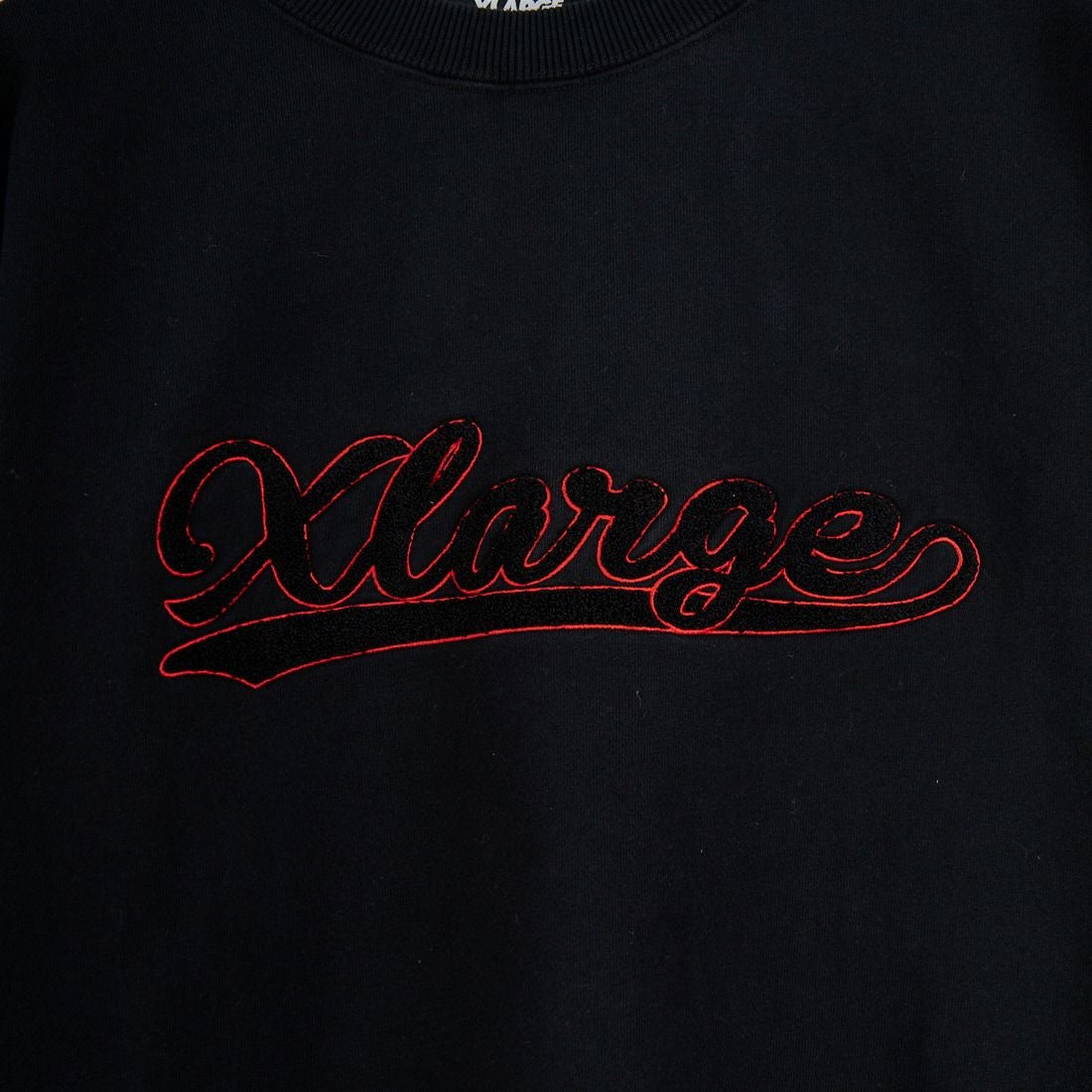 XLARGE [エクストララージ] シェニールロゴ クルーネックスウェット [101254012018] BLACK