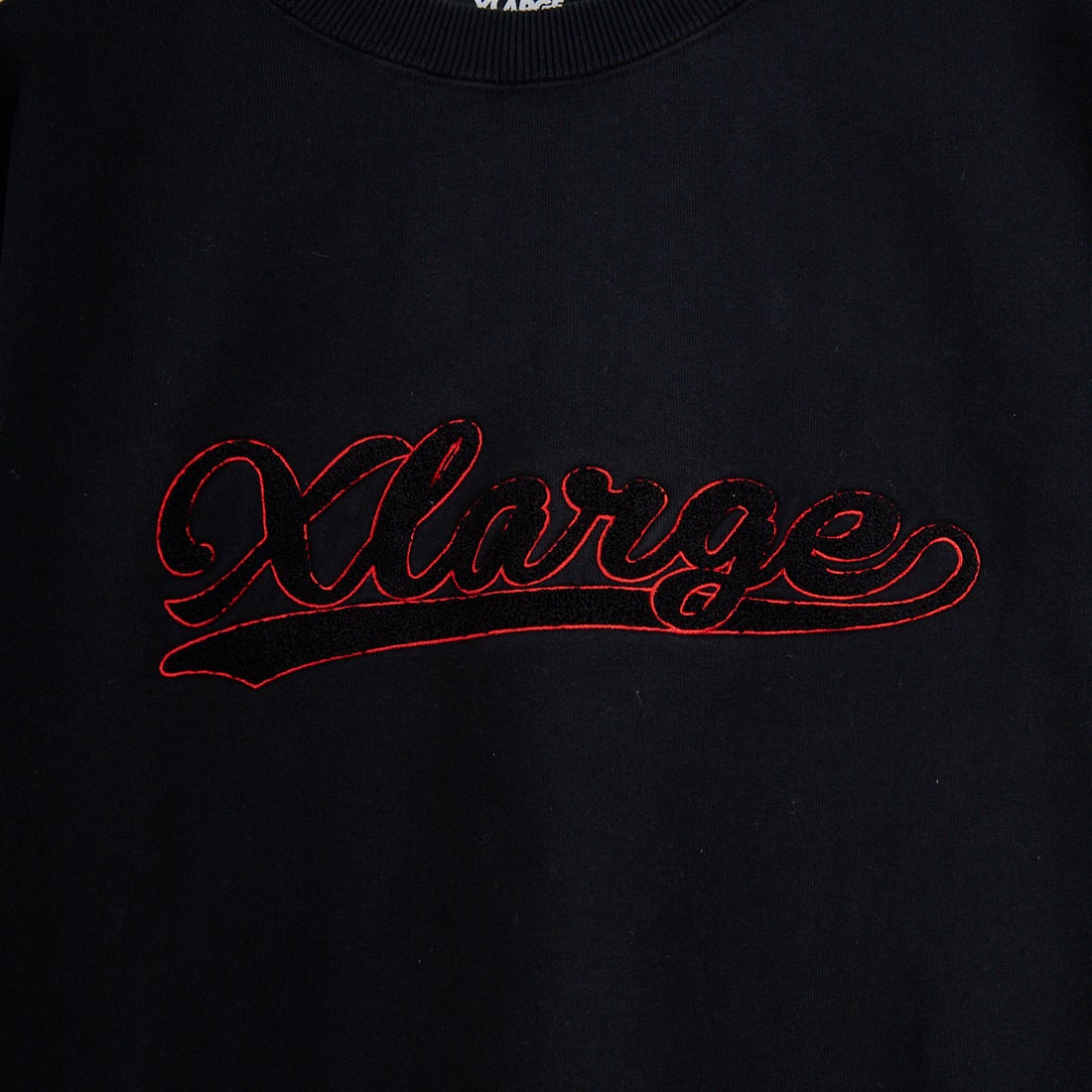 XLARGE [エクストララージ] シェニールロゴ クルーネックスウェット [101254012018] BLACK