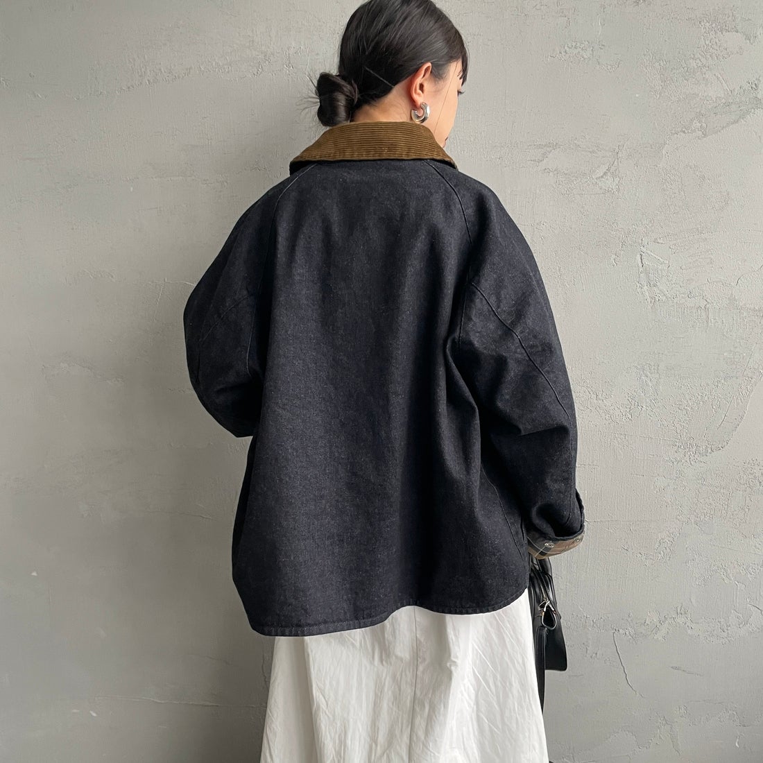 Barbour [バブアー] 別注 BORROWDALE ボロウデイルジャケット [261MCAS237-JF] DENIM &&モデル身長：150cm 着用サイズ：36&&