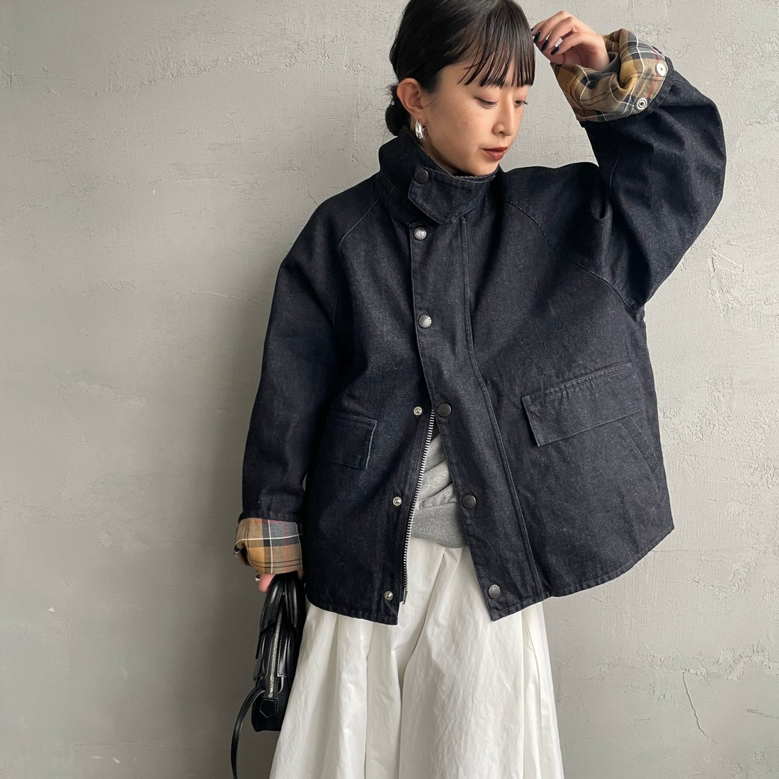 Barbour [バブアー] 別注 BORROWDALE ボロウデイルジャケット [261MCAS237-JF] DENIM &&モデル身長：150cm 着用サイズ：36&&