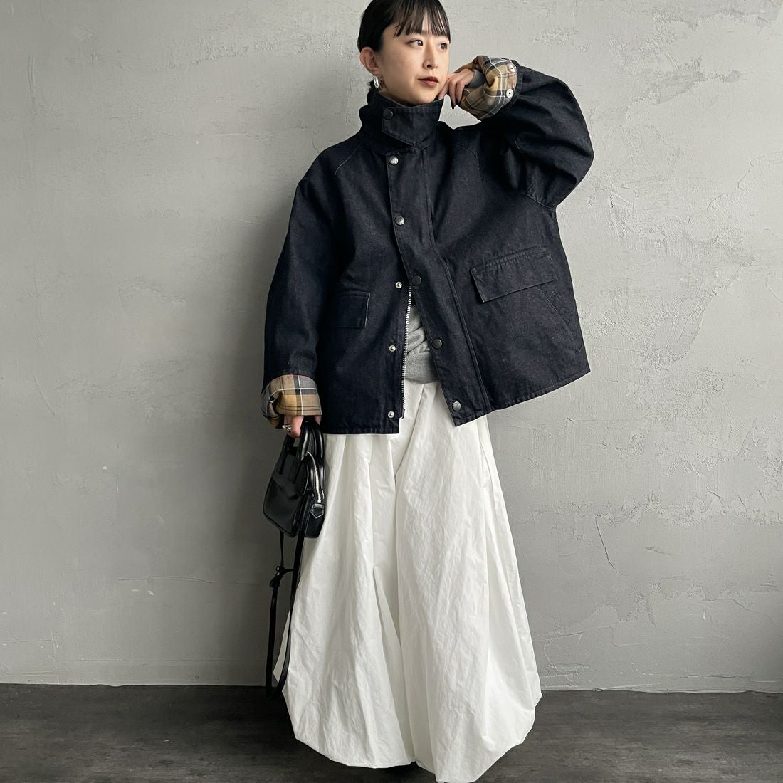 Barbour [バブアー] 別注 BORROWDALE ボロウデイルジャケット [261MCAS237-JF] DENIM &&モデル身長：150cm 着用サイズ：36&&