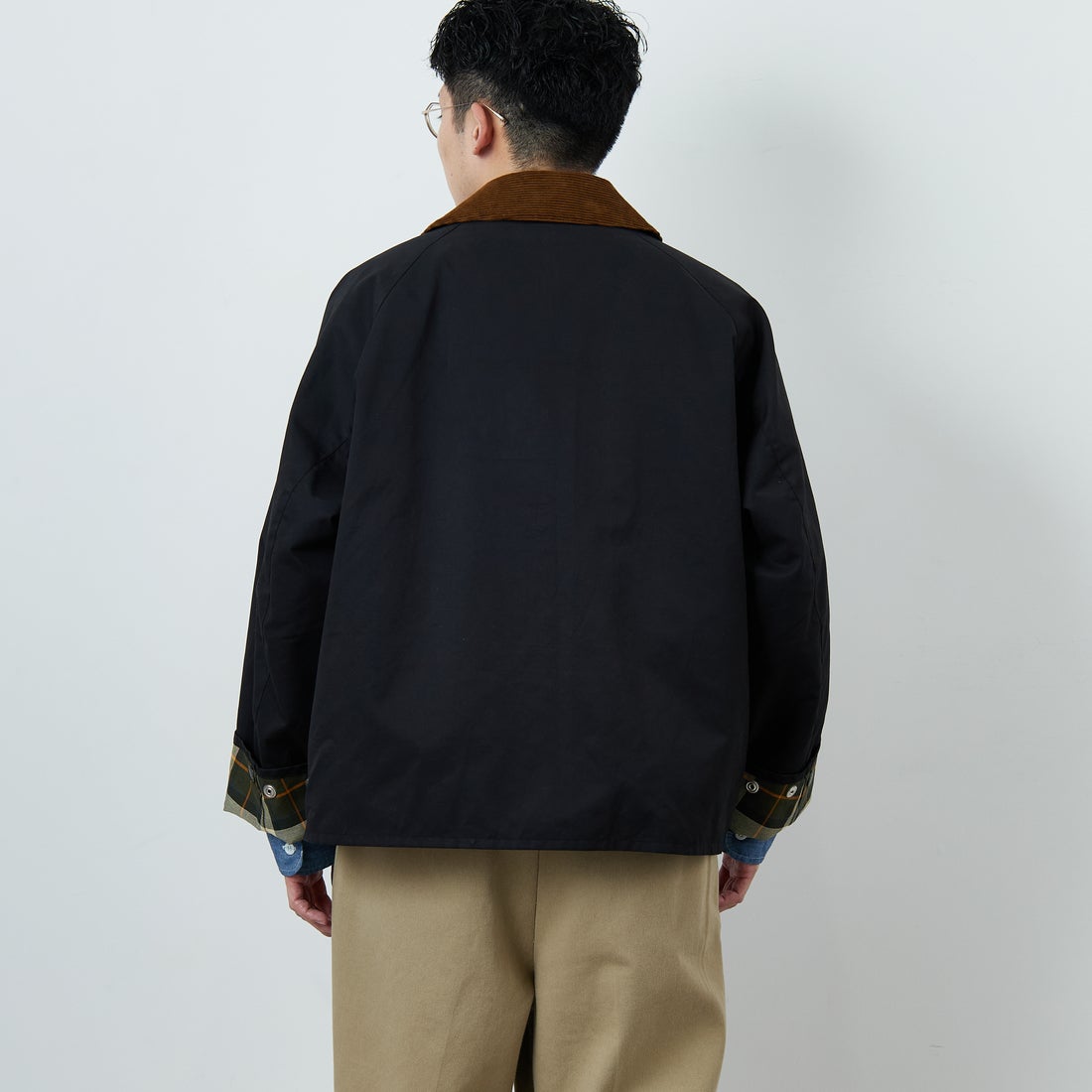 Barbour [バブアー] 別注 BORROWDALE ボロウデイルジャケット [261MCAS237-JF] BLACK &&モデル身長：168cm 着用サイズ：38&&