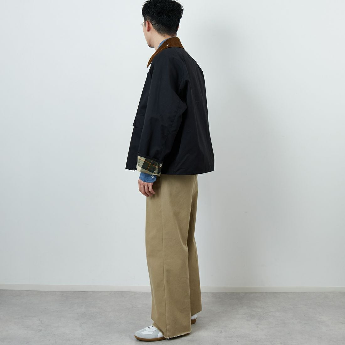 Barbour [バブアー] 別注 BORROWDALE ボロウデイルジャケット [261MCAS237-JF] BLACK &&モデル身長：168cm 着用サイズ：38&&