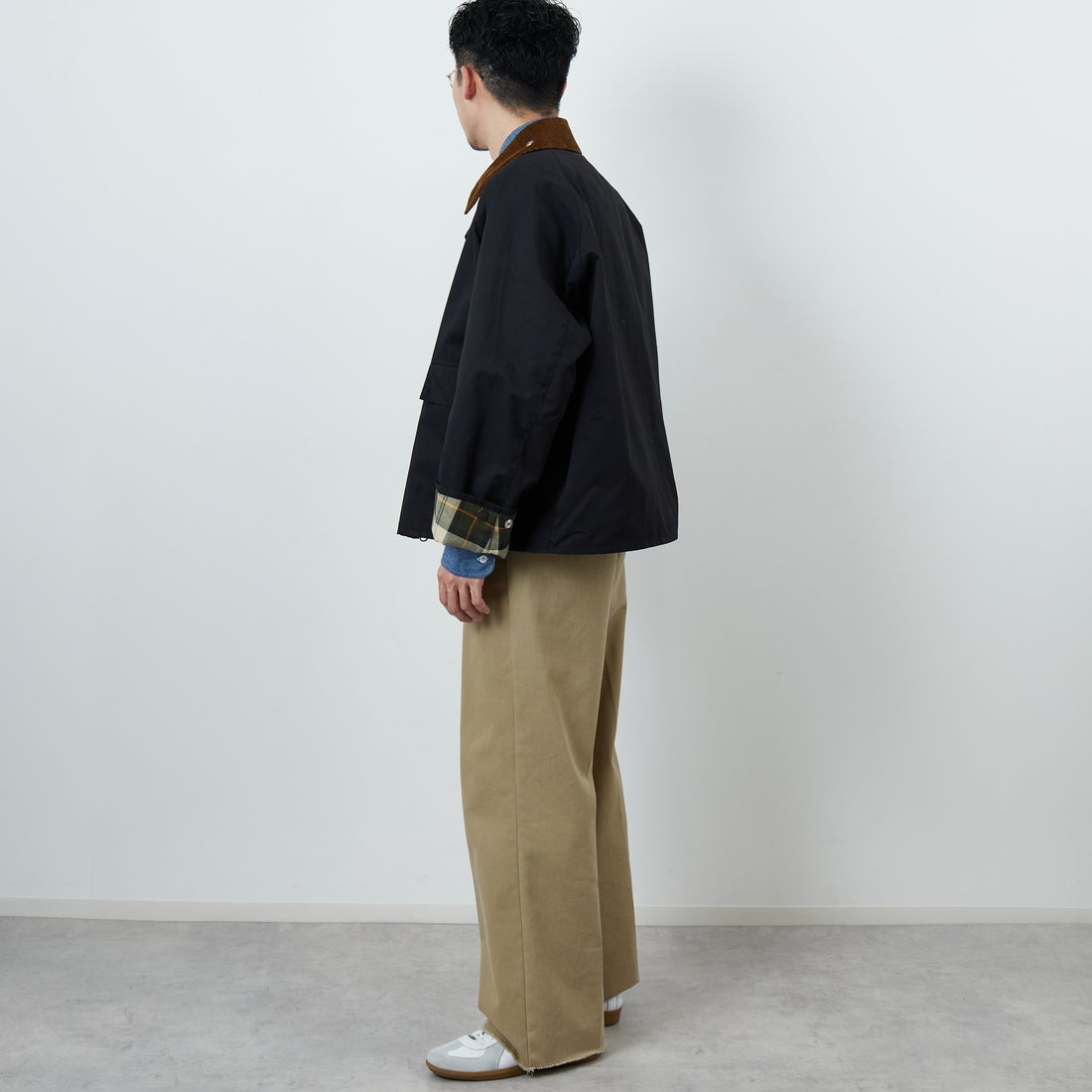 Barbour [バブアー] 別注 BORROWDALE ボロウデイルジャケット [261MCAS237-JF] BLACK &&モデル身長：168cm 着用サイズ：38&&