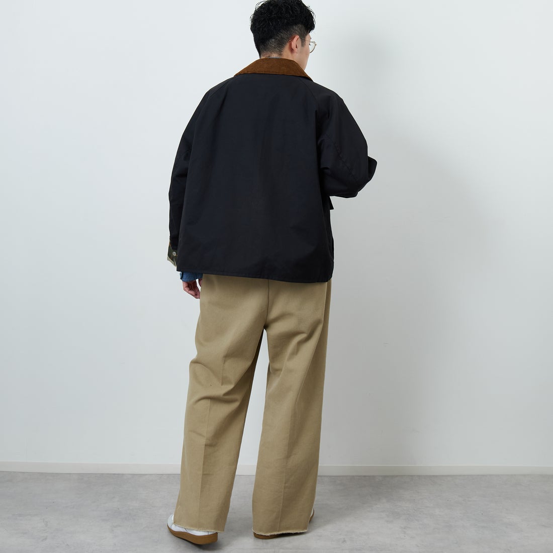 Barbour [バブアー] 別注 BORROWDALE ボロウデイルジャケット [261MCAS237-JF] BLACK &&モデル身長：168cm 着用サイズ：38&&