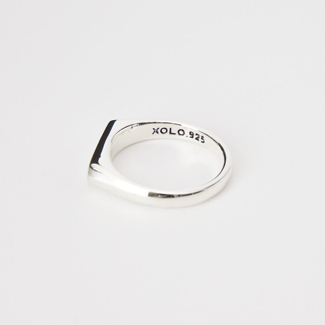 XOLO JEWELRY [ショロジュエリー] シグネットリング ウィズヘアライン