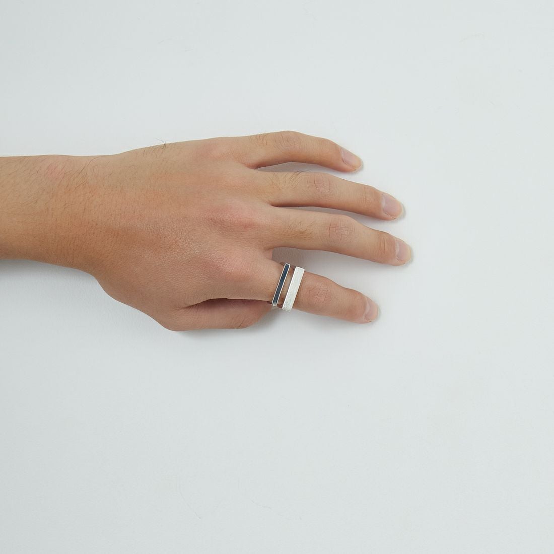 XOLO JEWELRY [ショロジュエリー] ディファレントワイズリング ウィズヘアライン [XOR123] SILVER