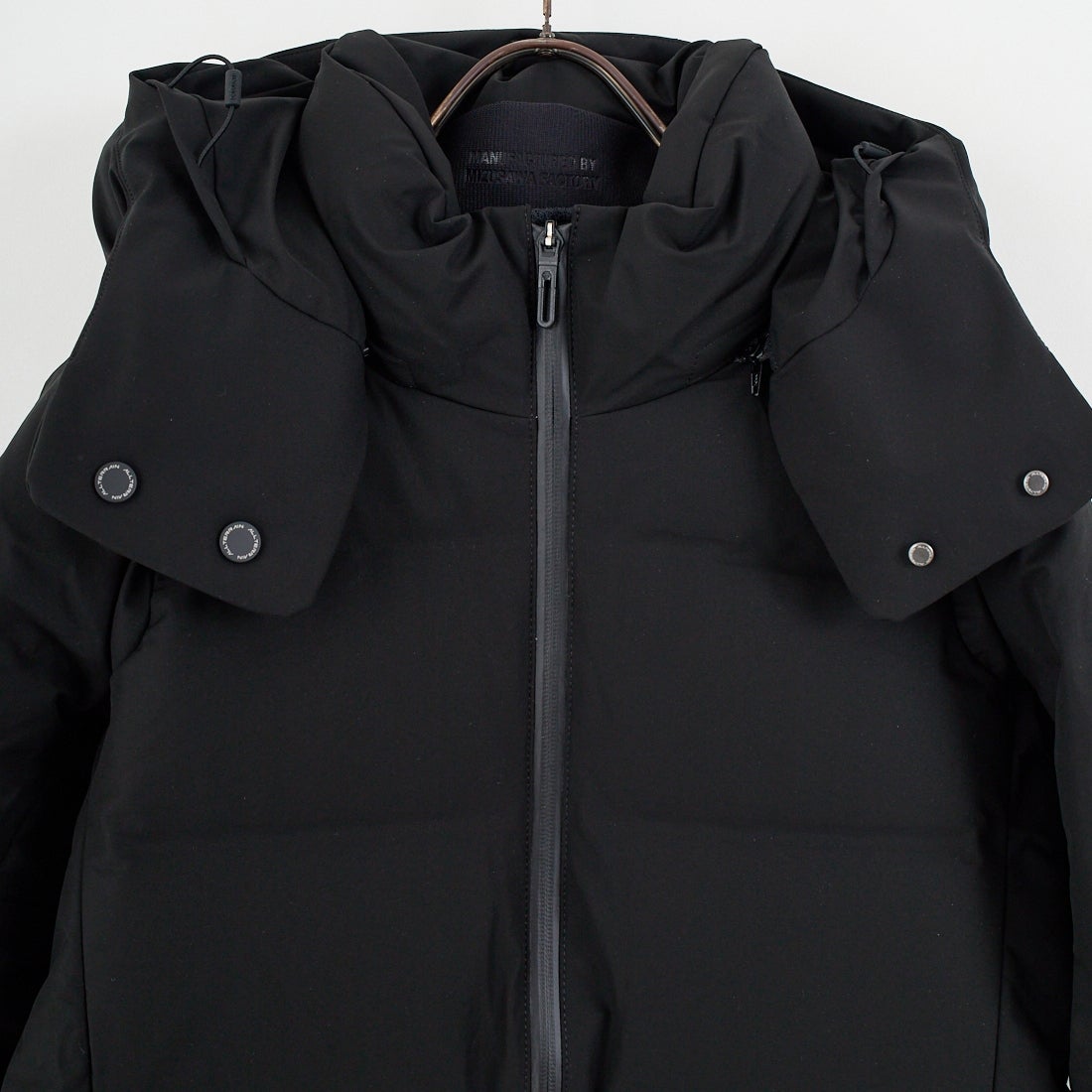 DESCENTE ALLTERRAIN [デサントオルテライン] 水沢ダウン アンカーハーフコート [DU5FDJM3L] BK00