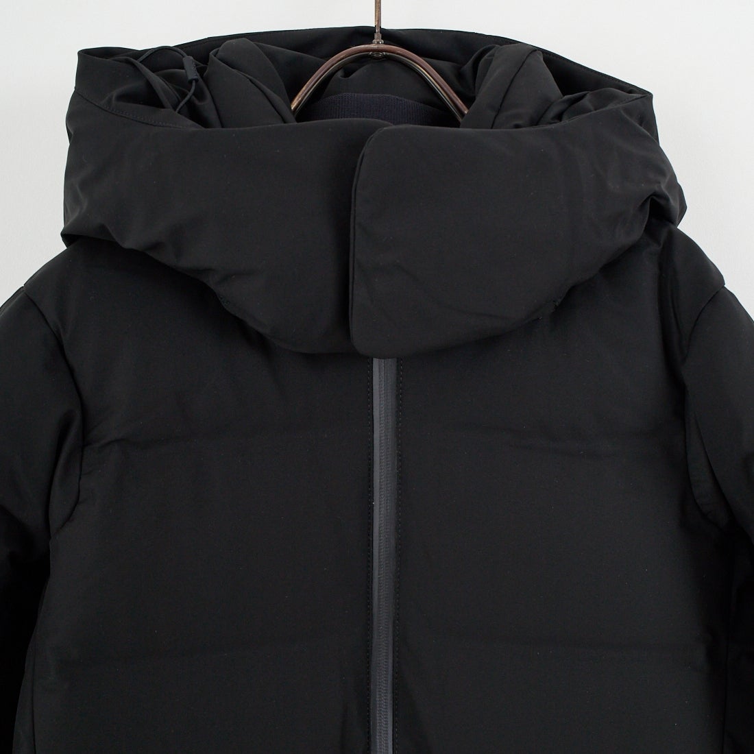 DESCENTE ALLTERRAIN [デサントオルテライン] 水沢ダウン アンカーハーフコート [DU5FDJM3L] BK00