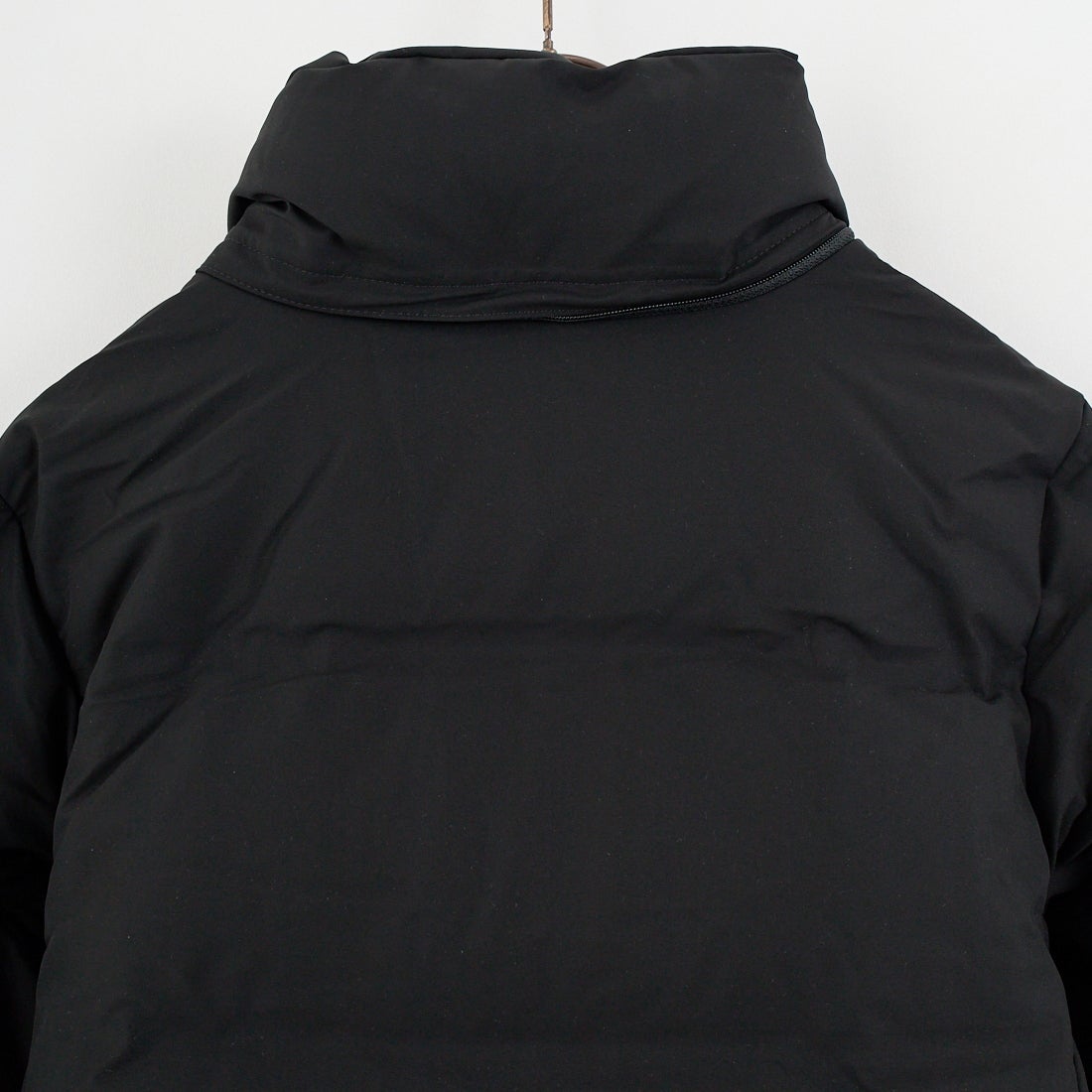 DESCENTE ALLTERRAIN [デサントオルテライン] 水沢ダウン アンカーハーフコート [DU5FDJM3L] BK00