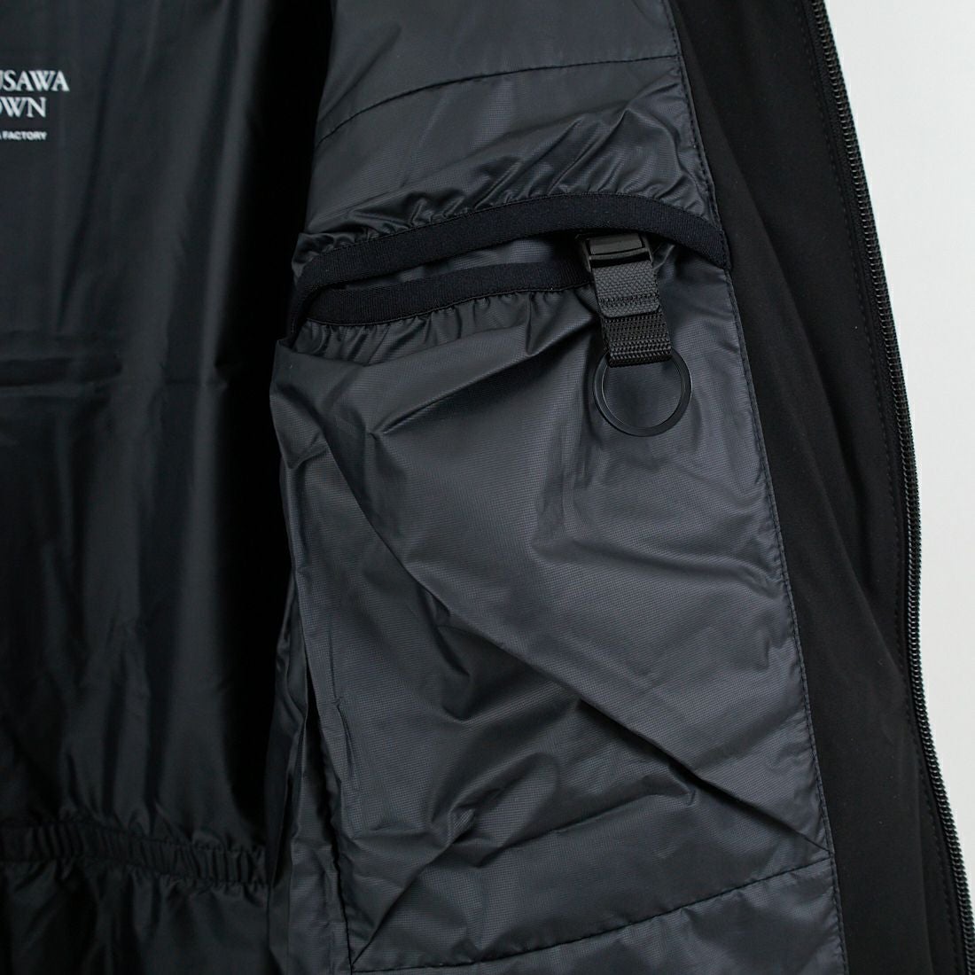 DESCENTE ALLTERRAIN [デサントオルテライン] 水沢ダウン アンカーハーフコート [DU5FDJM3L] BK00