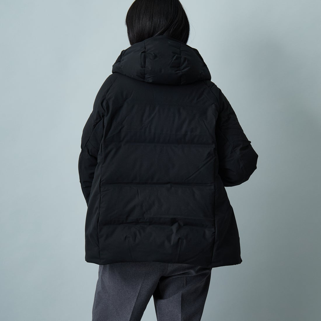 DESCENTE ALLTERRAIN [デサントオルテライン] 水沢ダウン マウンテニア [DU5FDJM1L] BK00 &&モデル身長：162cm 着用サイズ：M&&