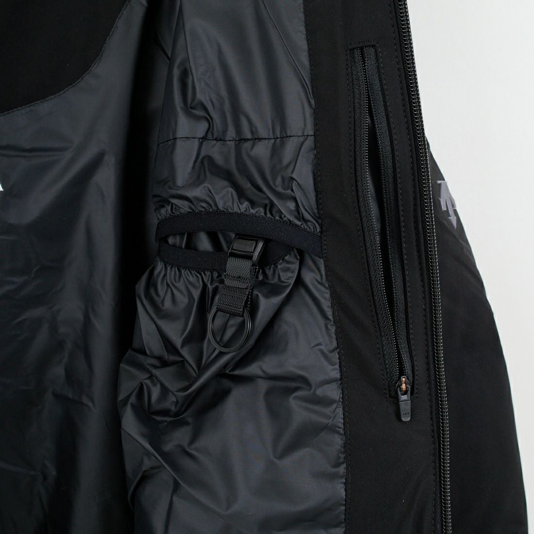 DESCENTE ALLTERRAIN [デサントオルテライン] 水沢ダウン マウンテニア [DU5FDJM1L] BK00