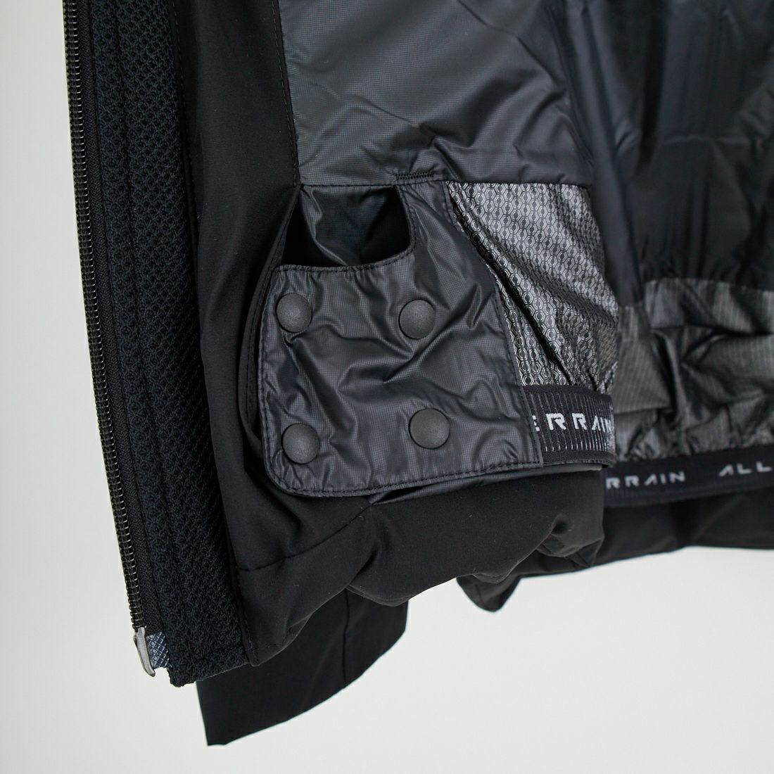 DESCENTE ALLTERRAIN [デサントオルテライン] 水沢ダウン マウンテニア [DU5FDJM1L] BK00