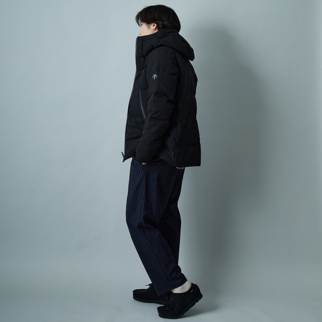 DESCENTE ALLTERRAIN [デサントオルテライン] 水沢ダウン マウンテニア [DU5FDJM1M] BK00 &&モデル身長：179cm 着用サイズ：L&&