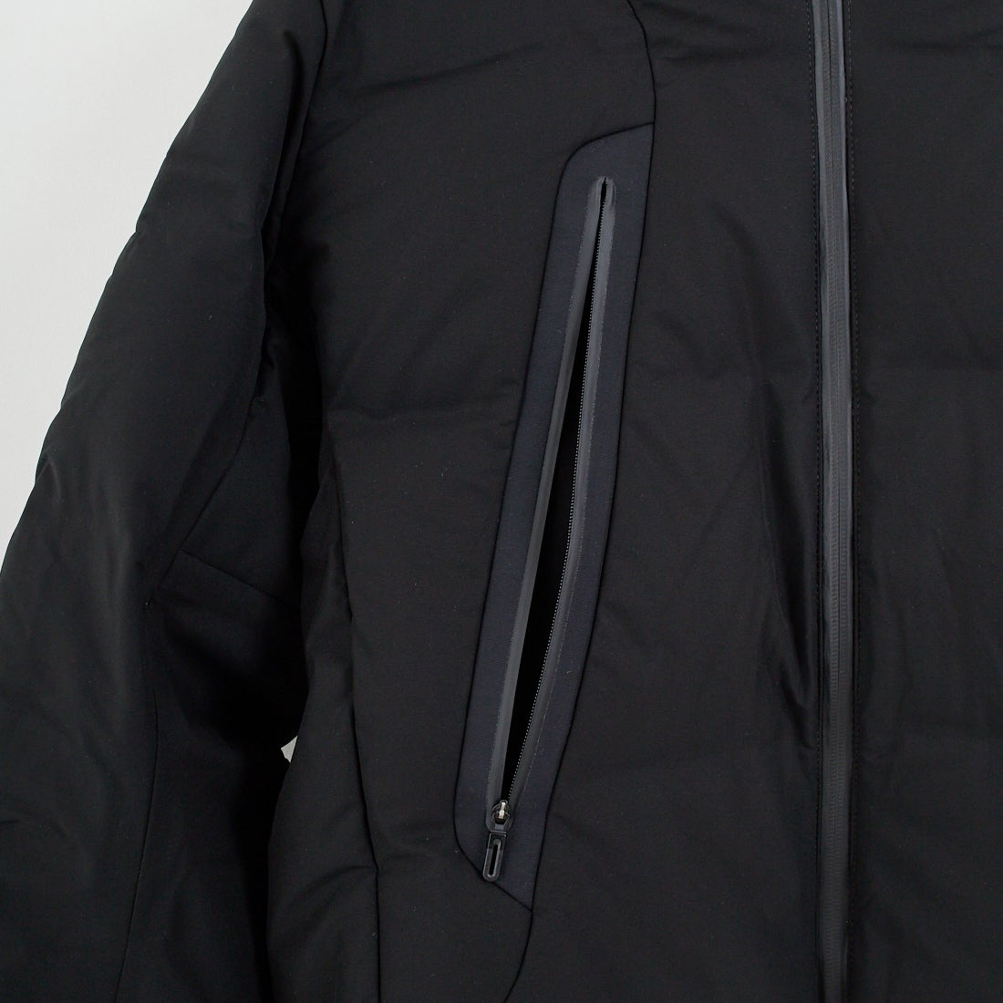 DESCENTE ALLTERRAIN [デサントオルテライン] 水沢ダウン マウンテニア [DU5FDJM1M] BK00