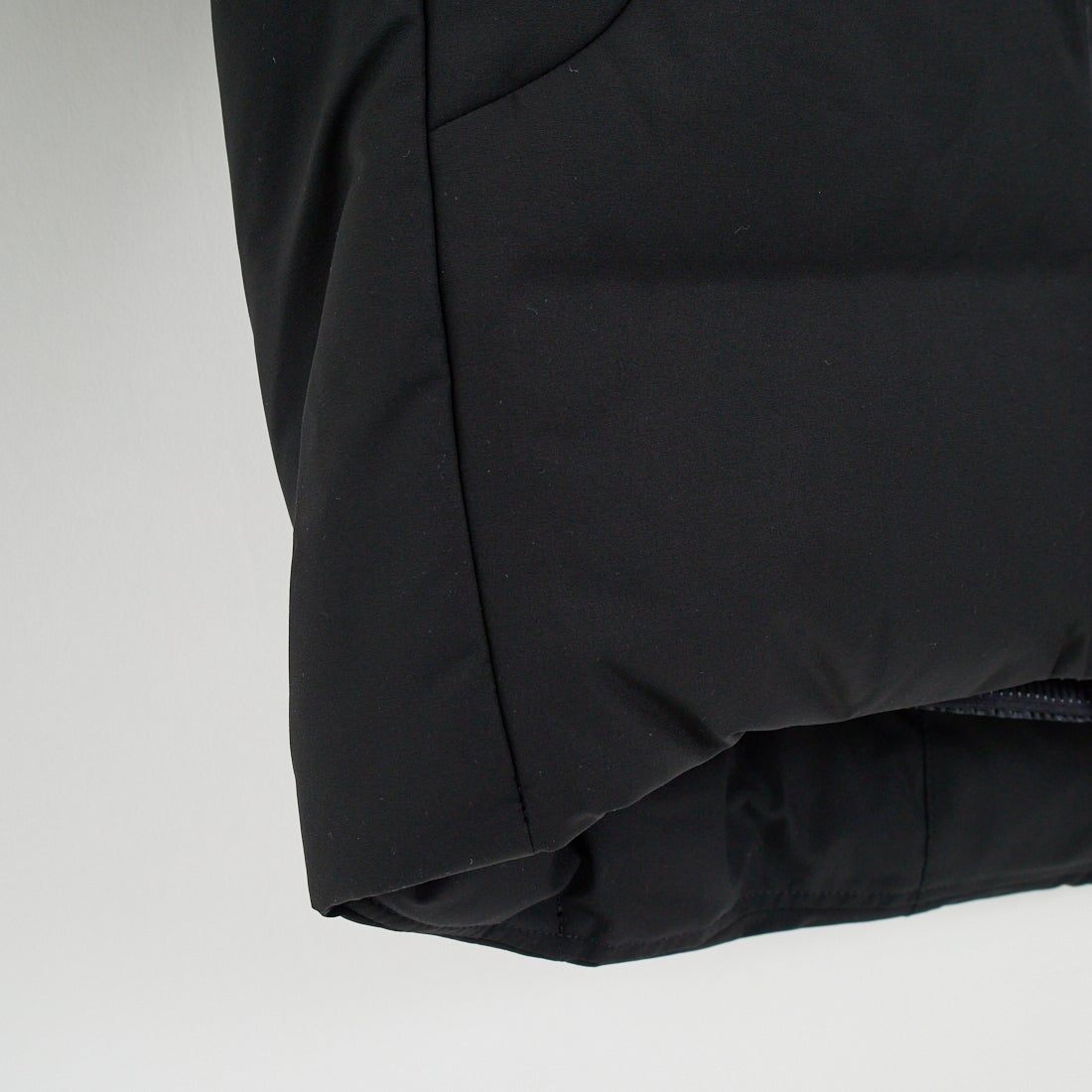 DESCENTE ALLTERRAIN [デサントオルテライン] 水沢ダウン マウンテニア [DU5FDJM1M] BK00