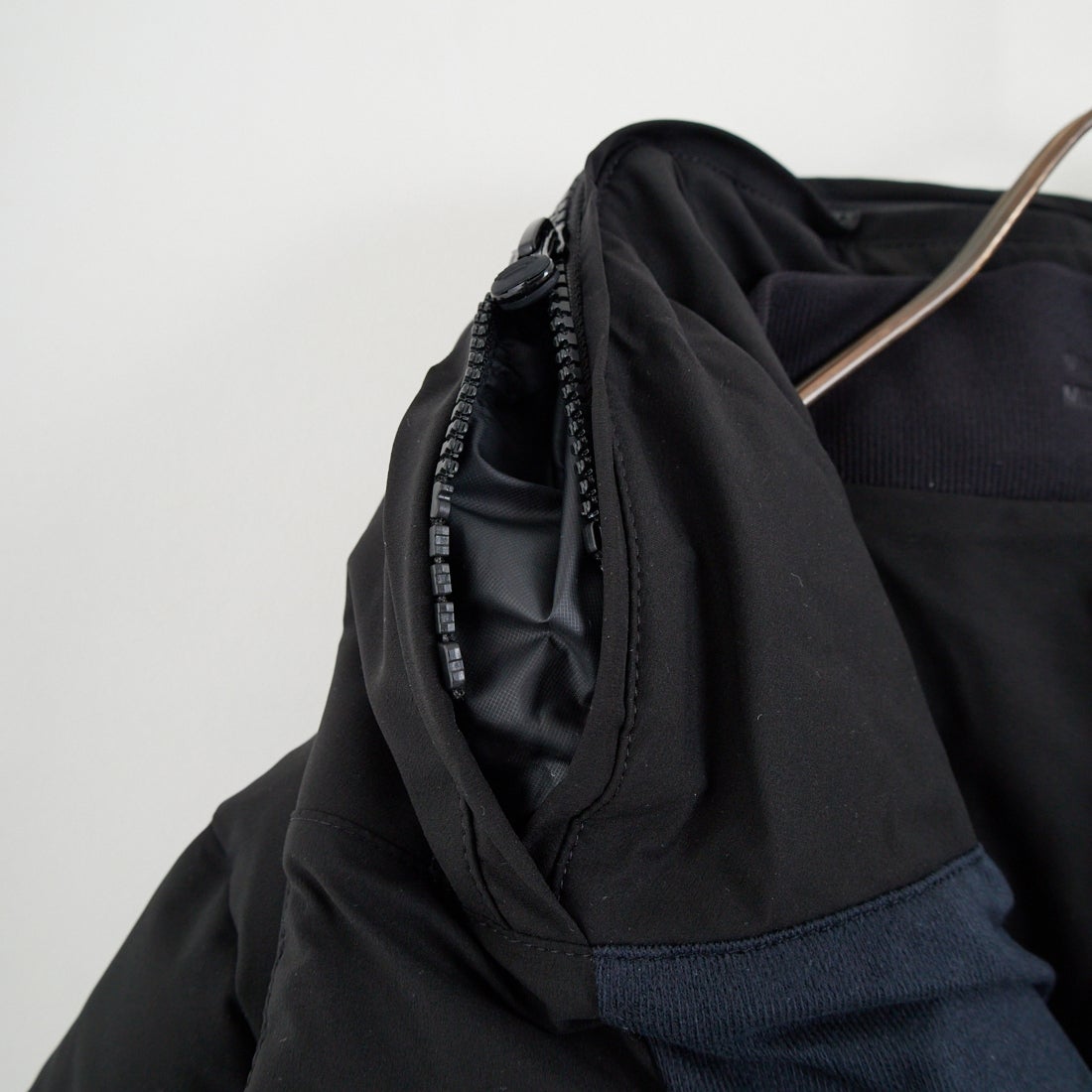 DESCENTE ALLTERRAIN [デサントオルテライン] 水沢ダウン マウンテニア [DU5FDJM1M] BK00