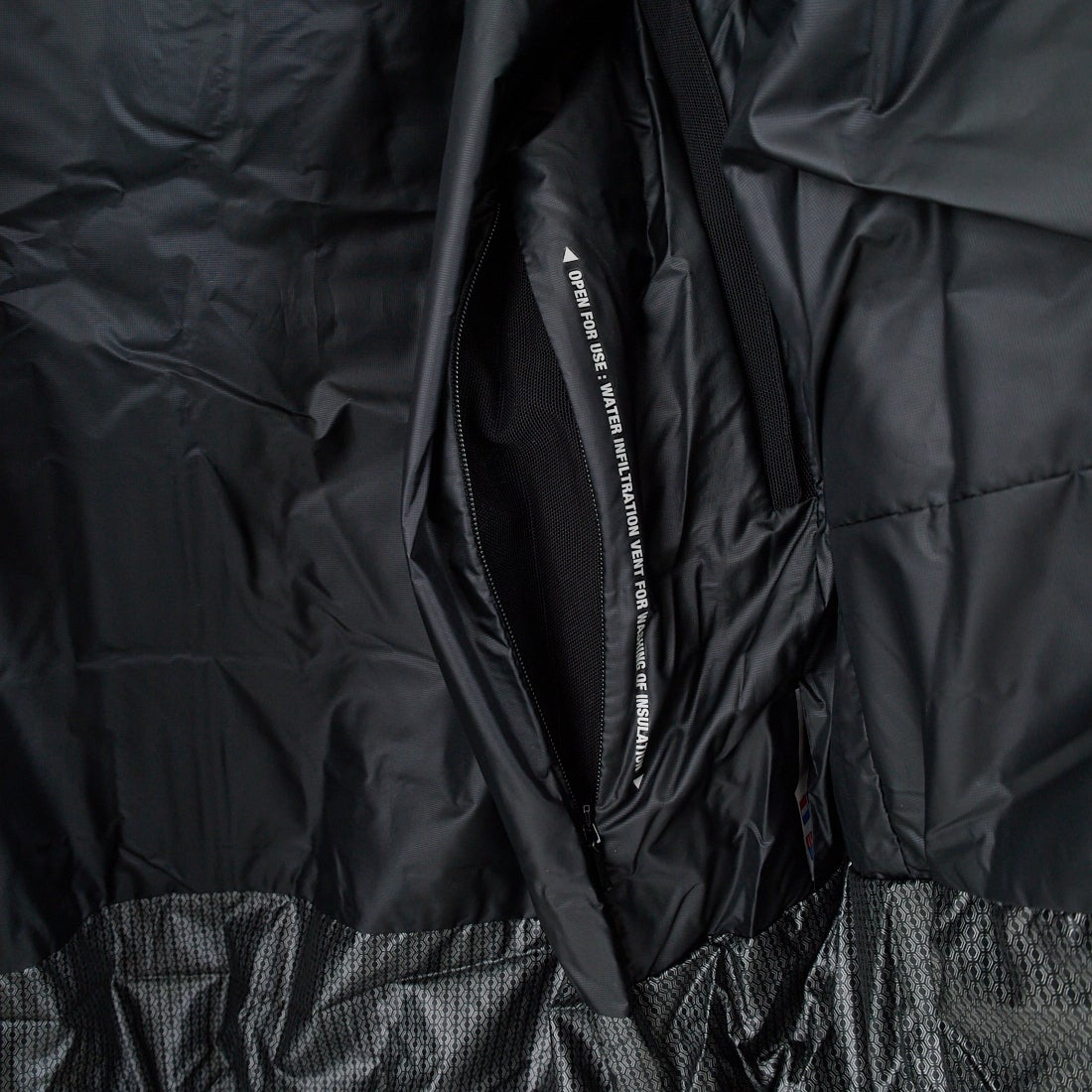 DESCENTE ALLTERRAIN [デサントオルテライン] 水沢ダウン マウンテニア [DU5FDJM1M] BK00