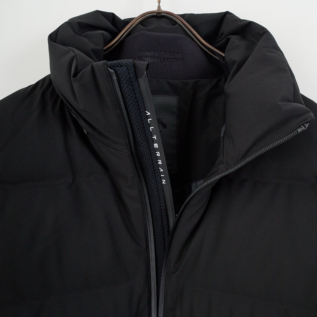 DESCENTE ALLTERRAIN [デサントオルテライン] 水沢ダウン アンカー [DU5FDJM3M] BK00