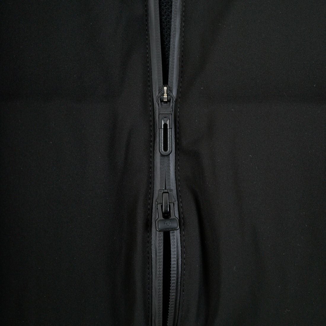 DESCENTE ALLTERRAIN [デサントオルテライン] 水沢ダウン アンカー [DU5FDJM3M] BK00