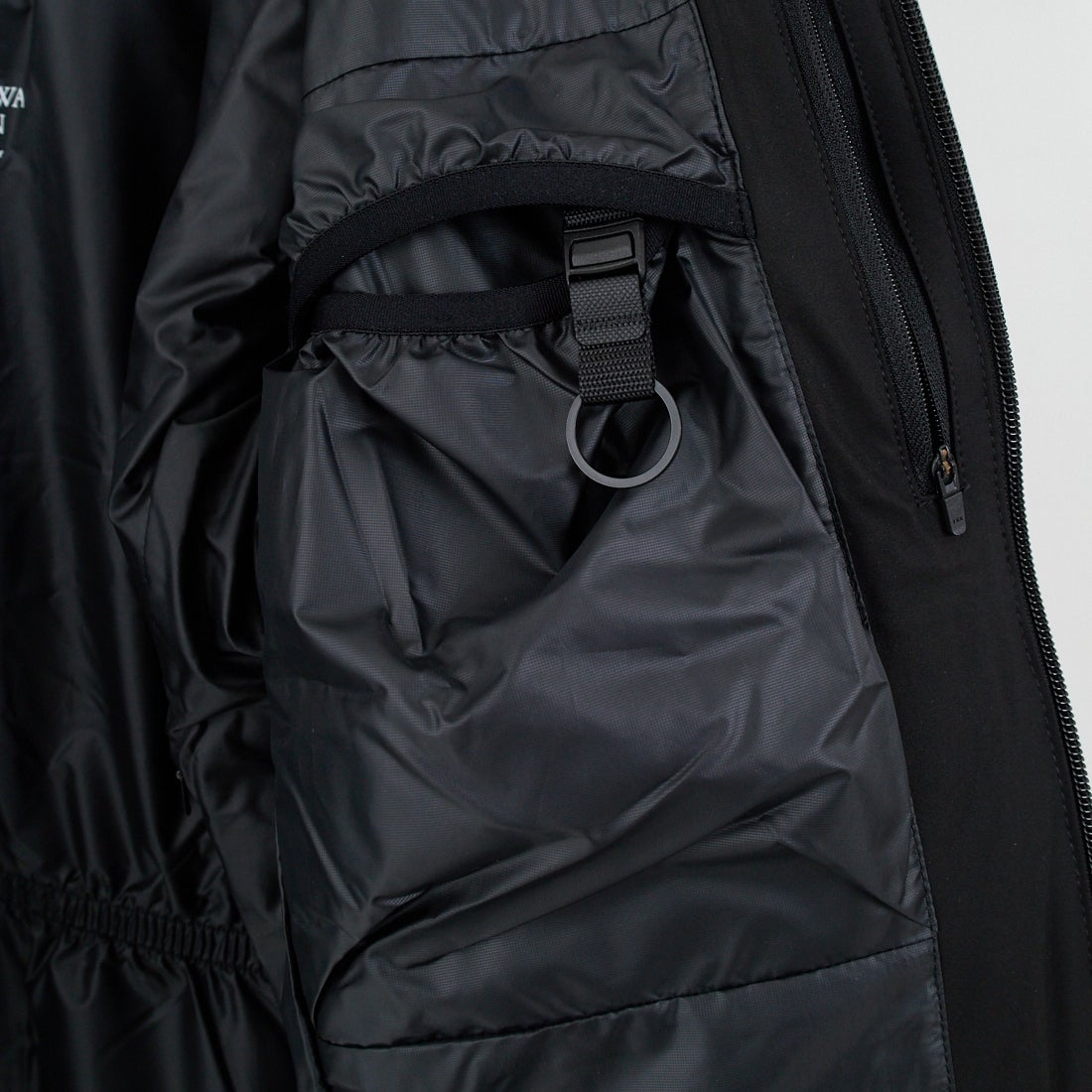 DESCENTE ALLTERRAIN [デサントオルテライン] 水沢ダウン アンカー [DU5FDJM3M] BK00