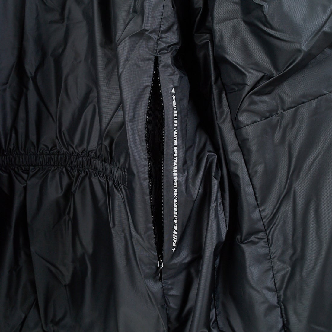 DESCENTE ALLTERRAIN [デサントオルテライン] 水沢ダウン アンカー [DU5FDJM3M] BK00