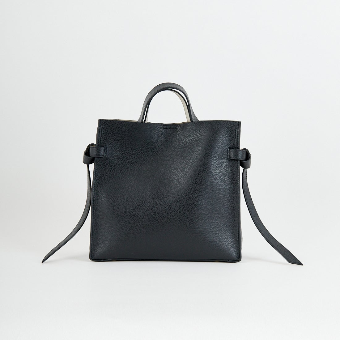 VIOLAd'ORO [ヴィオラドーロ] TRERO サイドベルトレザートートバッグ [V-1619] BLACK/GRAY