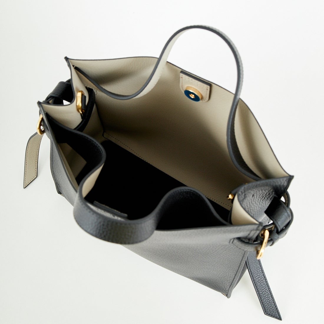 VIOLAd'ORO [ヴィオラドーロ] TRERO サイドベルトレザートートバッグ [V-1619] BLACK/GRAY