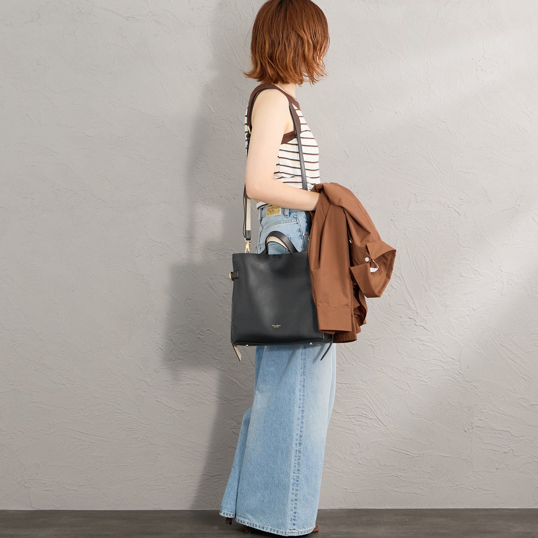 VIOLAd'ORO [ヴィオラドーロ] TRERO サイドベルトレザートートバッグ [V-1619] BLACK/GRAY