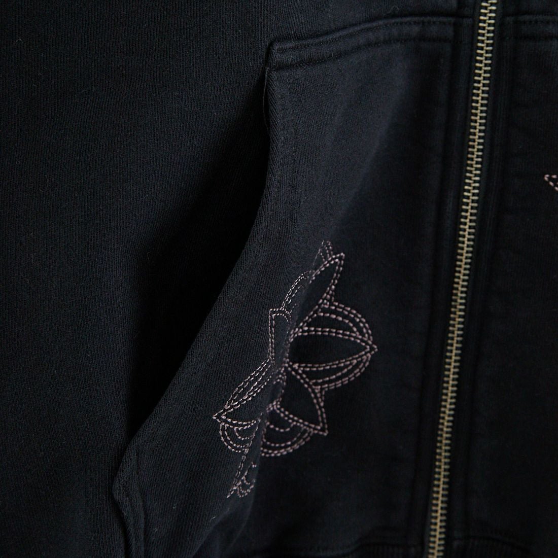 XLARGE [エクストララージ] オールオーバー刺繍ジップアップフーディ [101254012020] BLACK