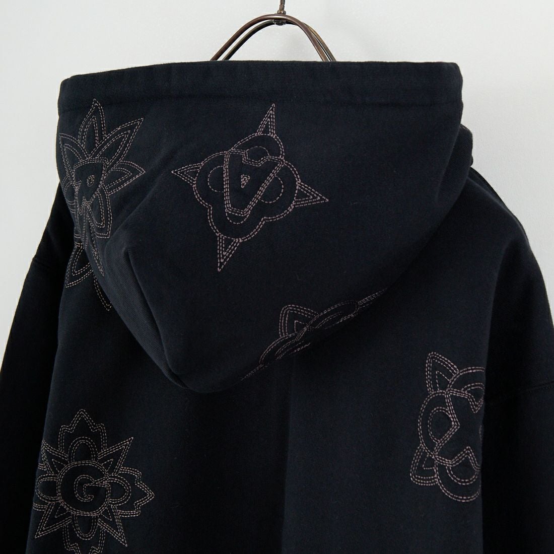 XLARGE [エクストララージ] オールオーバー刺繍ジップアップフーディ [101254012020] BLACK