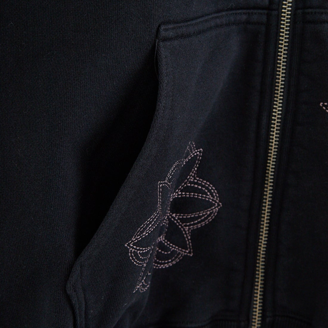 XLARGE [エクストララージ] オールオーバー刺繍ジップアップフーディ [101254012020] BLACK