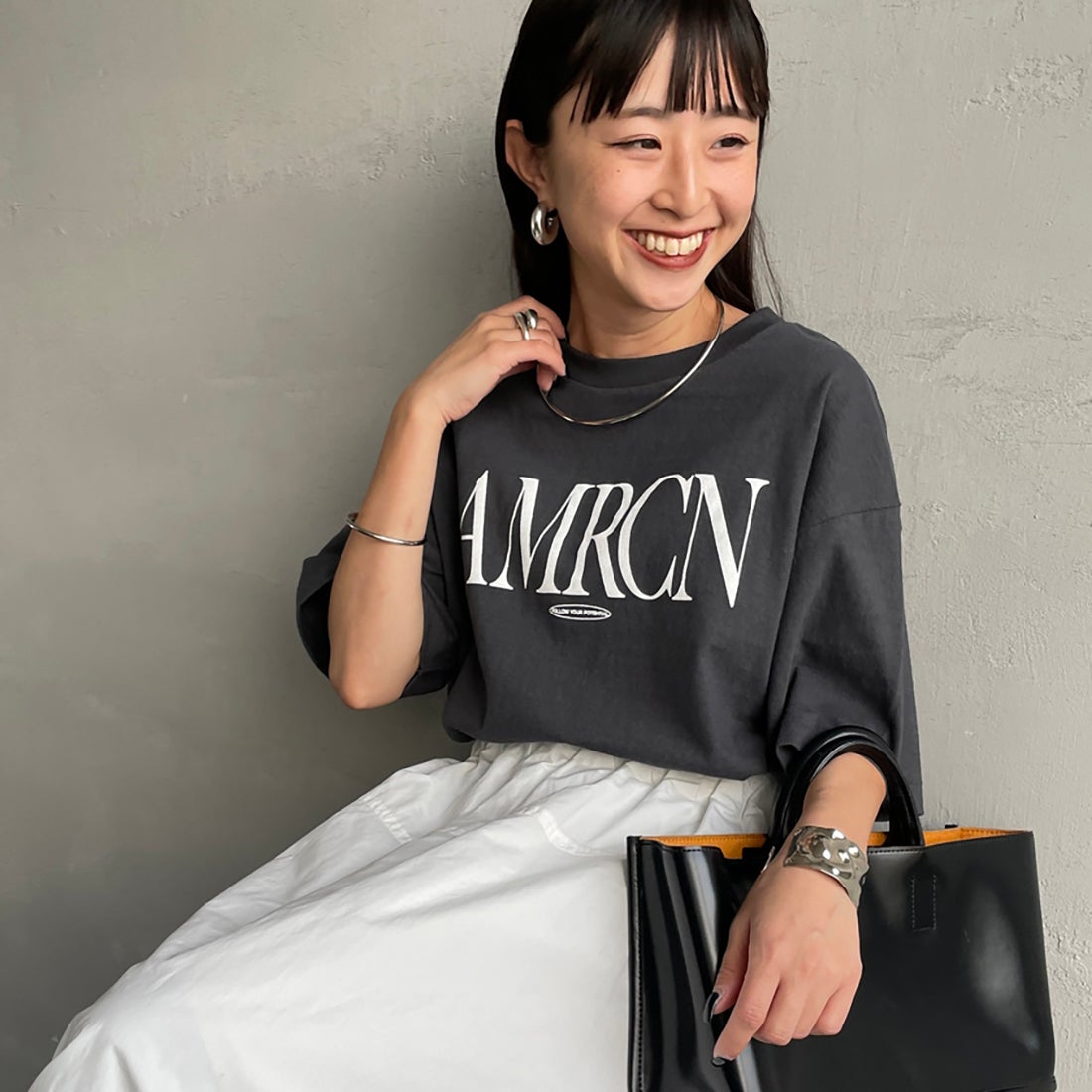 アメリカーナ JEANS FACTORY Tシャツ ロゴ F チャコールグレー アメリカーナ JEANS FACTORY Tシャツ ロゴ F チャコールグレー 【公式