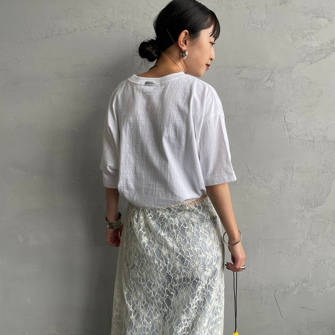 Americana × JEANS FACTORY [アメリカーナ × ジーンズファクトリー] 別注 AMRCN ロゴプリントTシャツ [BRF-808A-1-JF] ﾎﾜｲﾄ Americana × JEANS FACTORY [アメリカーナ × ジーンズファクトリー] 別注 AMRCN ロゴプリントTシャツ [BRF-808A-1-JF] ｽﾐｸﾛ &&モデル身長：150cm 着用サイズ：ONE SIZE&&