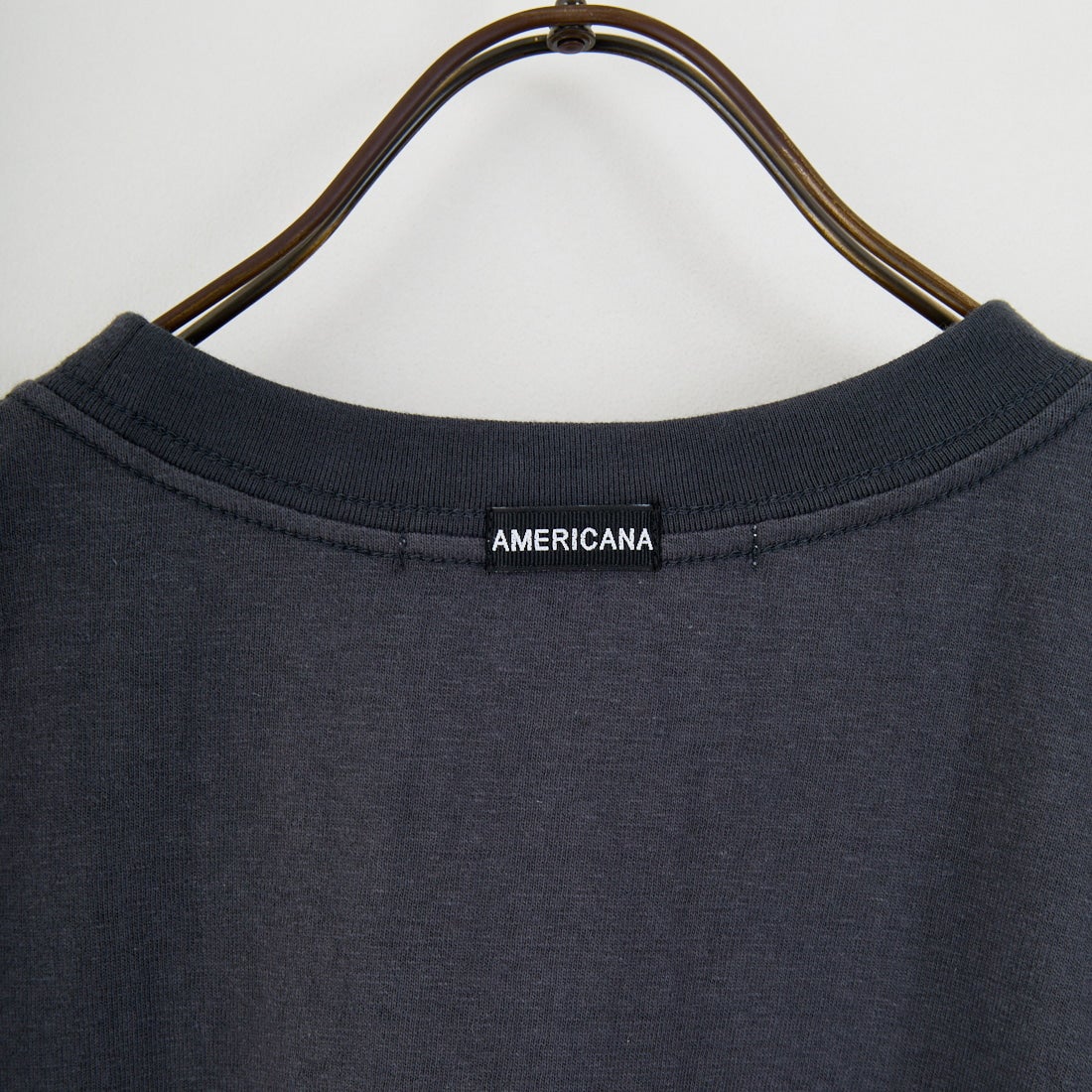 Americana × JEANS FACTORY [アメリカーナ × ジーンズファクトリー] 別注 AMRCN ロゴプリントTシャツ [BRF-808A-1-JF] ｽﾐｸﾛ
