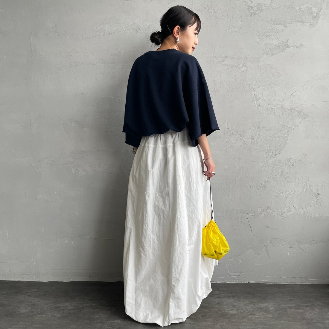 Americana × JEANS FACTORY [アメリカーナ × ジーンズファクトリー] 別注 ロゴプリント カットオフスウェット [ASO-850-2-JF] ﾈｲﾋﾞｰ &&モデル身長：150cm 着用サイズ：ONE SIZE&&