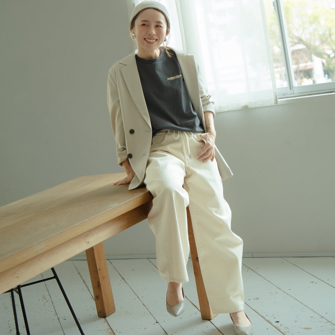 Americana × JEANS FACTORY [アメリカーナ × ジーンズファクトリー] 別注 AMRCN バックプリントTシャツ [BRF-808A-2-JF] ｽﾐｸﾛ &&モデル身長：153cm 着用サイズ：ONE SIZE&&