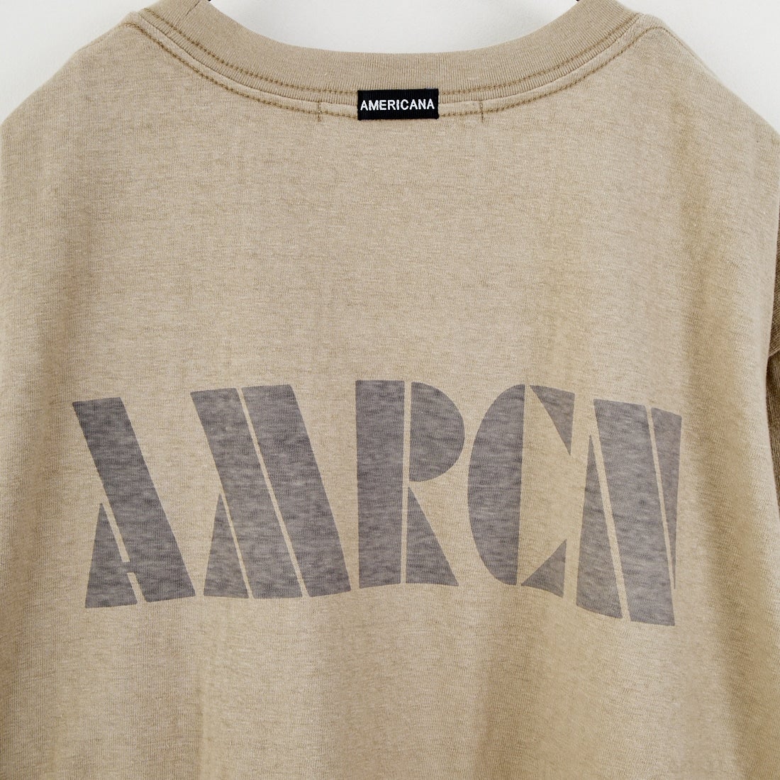 Americana × JEANS FACTORY [アメリカーナ × ジーンズファクトリー] 別注 AMRCN バックプリントTシャツ [BRF-808A-2-JF] ﾍﾞｰｼﾞｭ